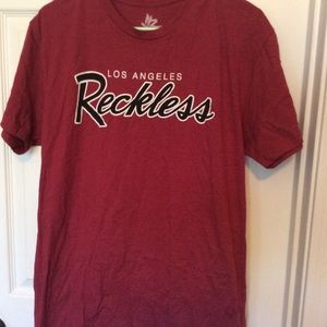 BOGO Young & reckless LA t shirt large (Bundle with another item & it’s F R E E)